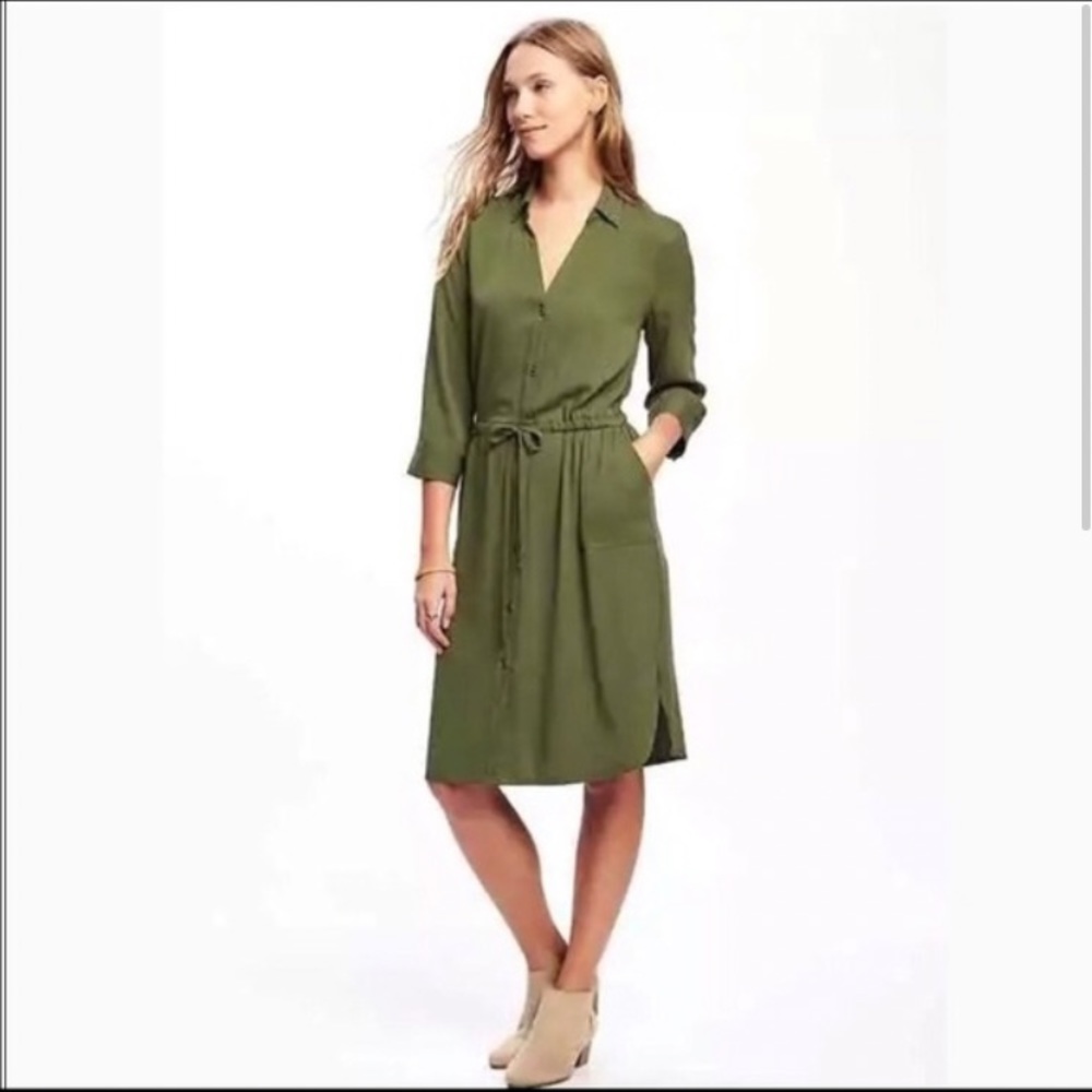 💚Old Navy Button down Army Green Dress💚